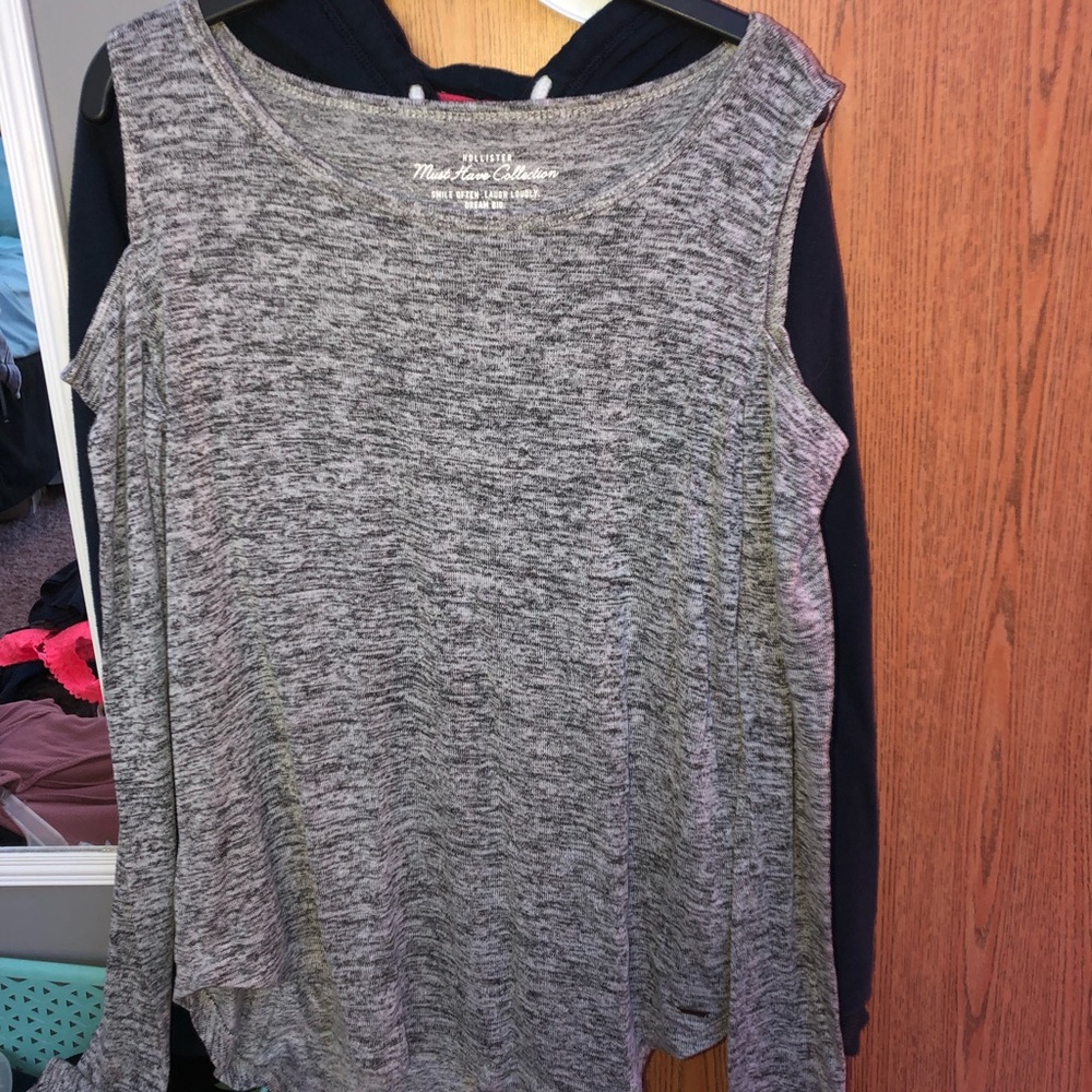 long sleeve cut out shoulder top